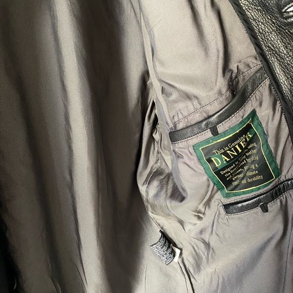 Men’s Danier Leather Car Coat - Picture 4 of 6